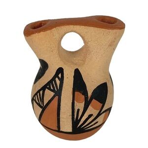 Jemez Pottery Artist Signed R Chavez Wedding Vase Vintage  Southwestern